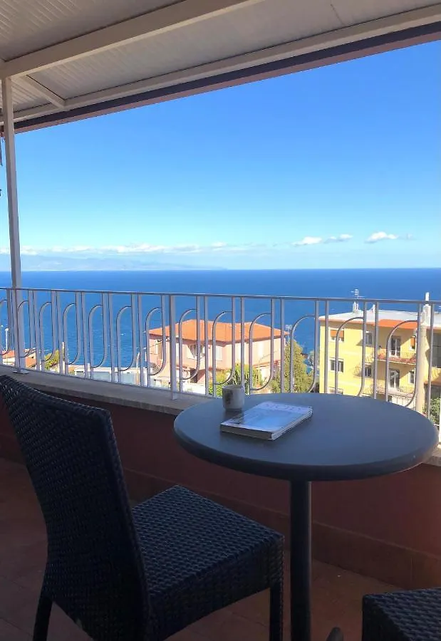 Taonasi Taormina Apartments
