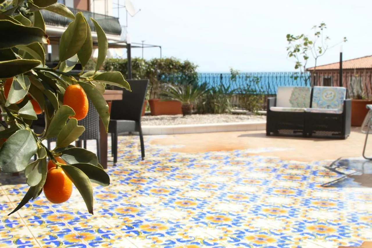Taonasi Taormina Apartments contacts