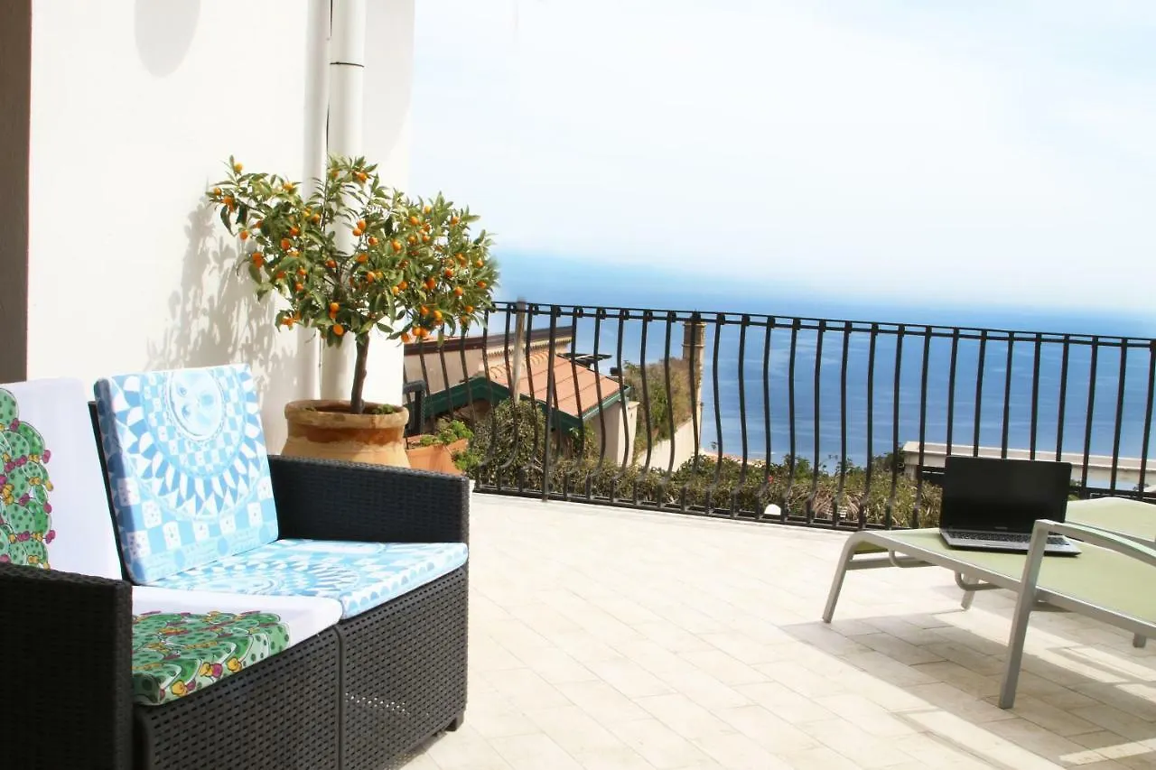 Taonasi Taormina Apartments