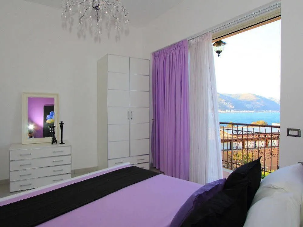 Taonasi Taormina Apartments